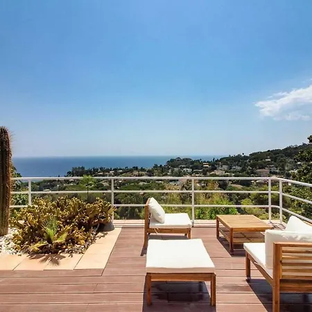Magnifica Con Vista Del Mar Mediterraneo Girona